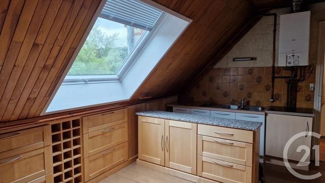 Appartement F5 à louer - 5 pièces - 111.0 m2 - PONTARLIER - 25 - FRANCHE-COMTE - Century 21 Avenir Immobilier