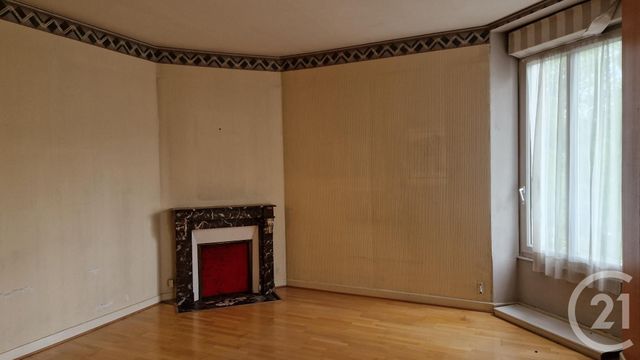 Appartement F5 à louer - 5 pièces - 111.0 m2 - PONTARLIER - 25 - FRANCHE-COMTE - Century 21 Avenir Immobilier