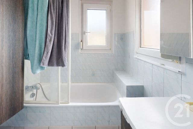 Appartement F2 à vendre - 2 pièces - 55.0 m2 - PONTARLIER - 25 - FRANCHE-COMTE - Century 21 Avenir Immobilier