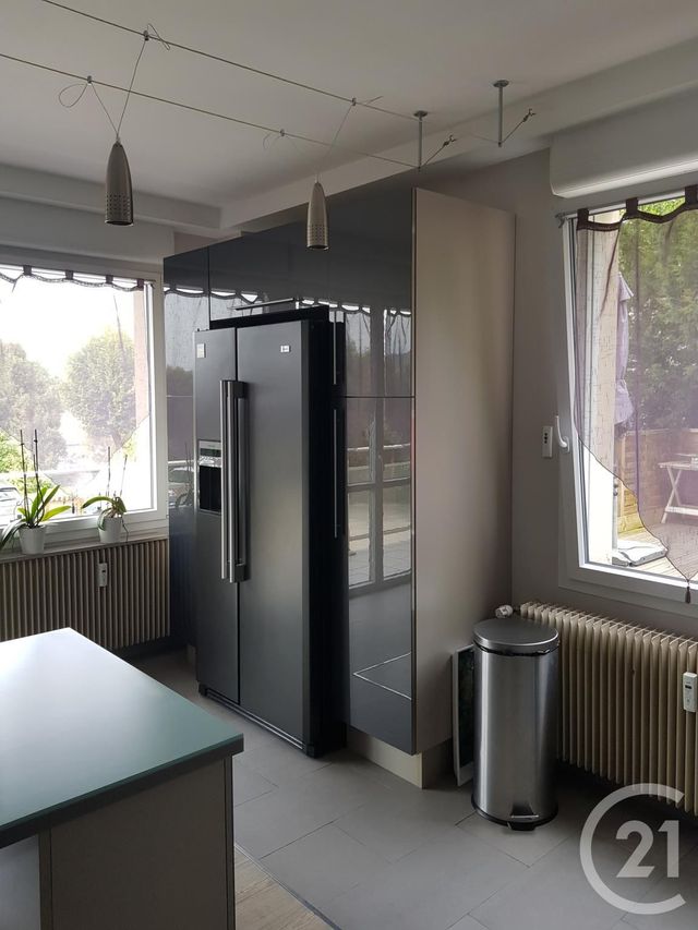 Appartement F4 à louer - 4 pièces - 98.0 m2 - PONTARLIER - 25 - FRANCHE-COMTE - Century 21 Avenir Immobilier