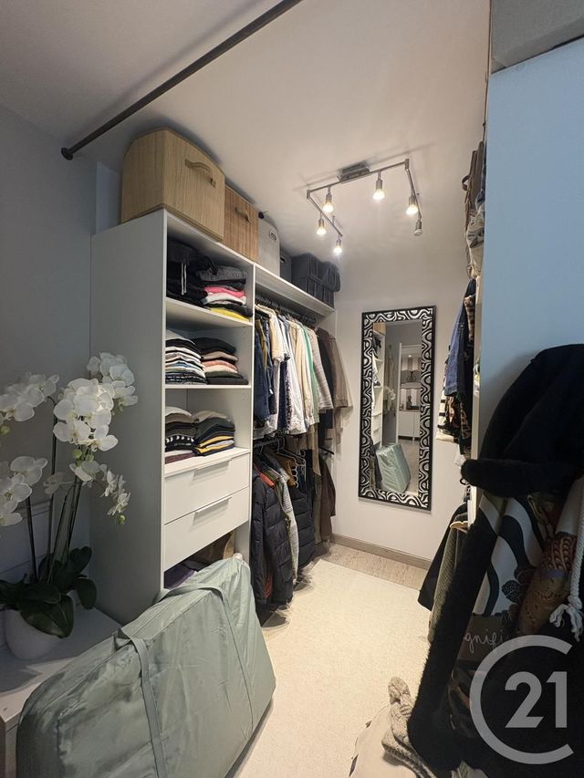 Appartement F4 à louer - 4 pièces - 98.0 m2 - PONTARLIER - 25 - FRANCHE-COMTE - Century 21 Avenir Immobilier