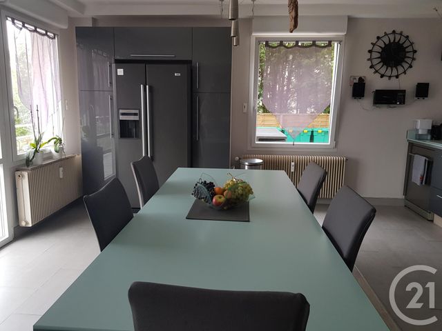 Appartement F4 à louer - 4 pièces - 98.0 m2 - PONTARLIER - 25 - FRANCHE-COMTE - Century 21 Avenir Immobilier