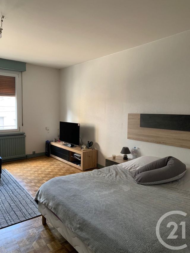Appartement F1 à louer - 1 pièce - 50.0 m2 - PONTARLIER - 25 - FRANCHE-COMTE - Century 21 Avenir Immobilier