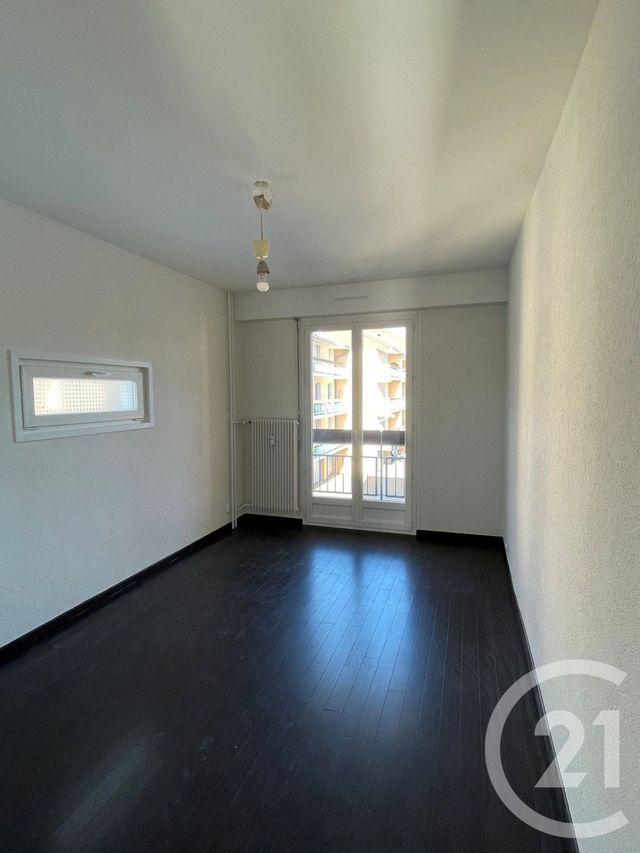 Appartement F2 à vendre - 2 pièces - 50.0 m2 - PONTARLIER - 25 - FRANCHE-COMTE - Century 21 Avenir Immobilier