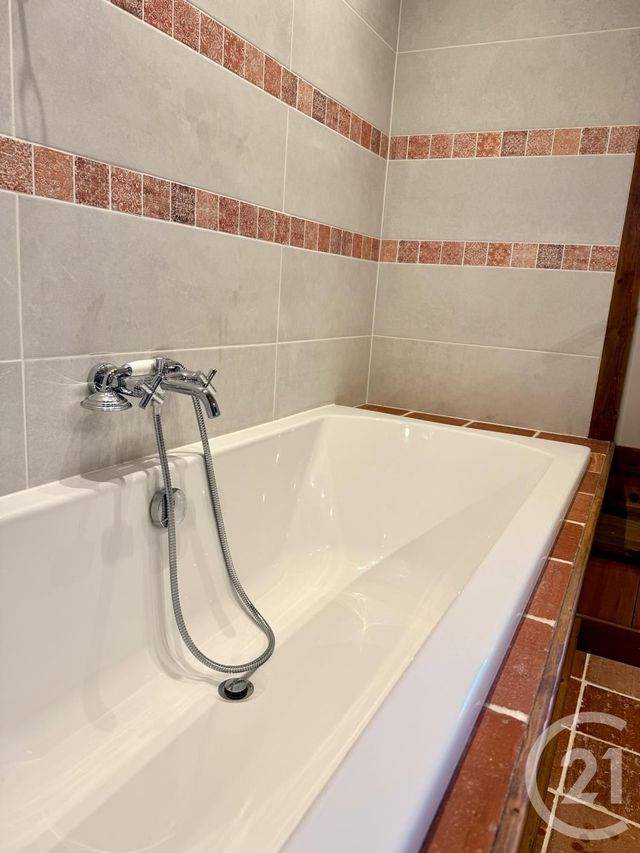 maison à vendre - 8 pièces - 278.43 m2 - REUGNEY - 25 - FRANCHE-COMTE - Century 21 Avenir Immobilier