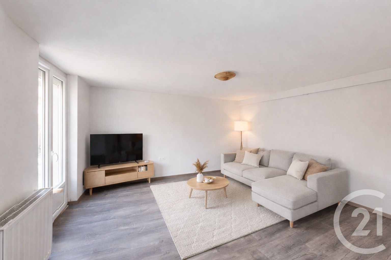Appartement T3 à vendre - 3 pièces - 86.0 m2 - PONTARLIER - 25 - FRANCHE-COMTE - Century 21 Avenir Immobilier — 4