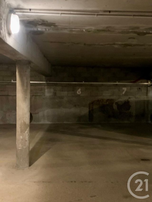 parking à louer - 15.0 m2 - PONTARLIER - 25 - FRANCHE-COMTE - Century 21 Avenir Immobilier