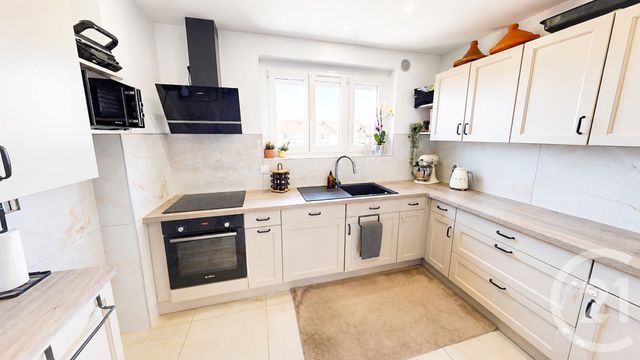 Appartement F3 à vendre - 3 pièces - 66.61 m2 - PONTARLIER - 25 - FRANCHE-COMTE - Century 21 Avenir Immobilier