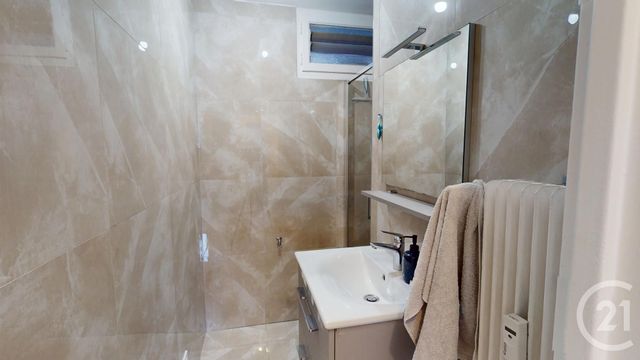 Appartement F3 à vendre - 3 pièces - 71.0 m2 - PONTARLIER - 25 - FRANCHE-COMTE - Century 21 Avenir Immobilier