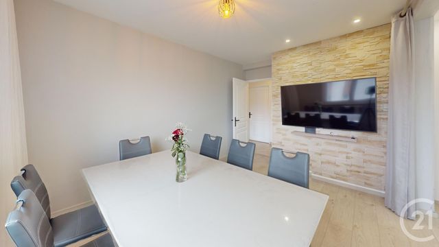 Appartement F3 à vendre - 3 pièces - 71.0 m2 - PONTARLIER - 25 - FRANCHE-COMTE - Century 21 Avenir Immobilier
