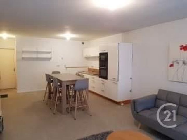 Appartement F3 à louer - 3 pièces - 66.64 m2 - PONTARLIER - 25 - FRANCHE-COMTE - Century 21 Avenir Immobilier