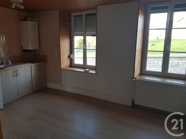Appartement F1 à louer - 1 pièce - 34.13 m2 - AMANCEY - 25 - FRANCHE-COMTE - Century 21 Avenir Immobilier