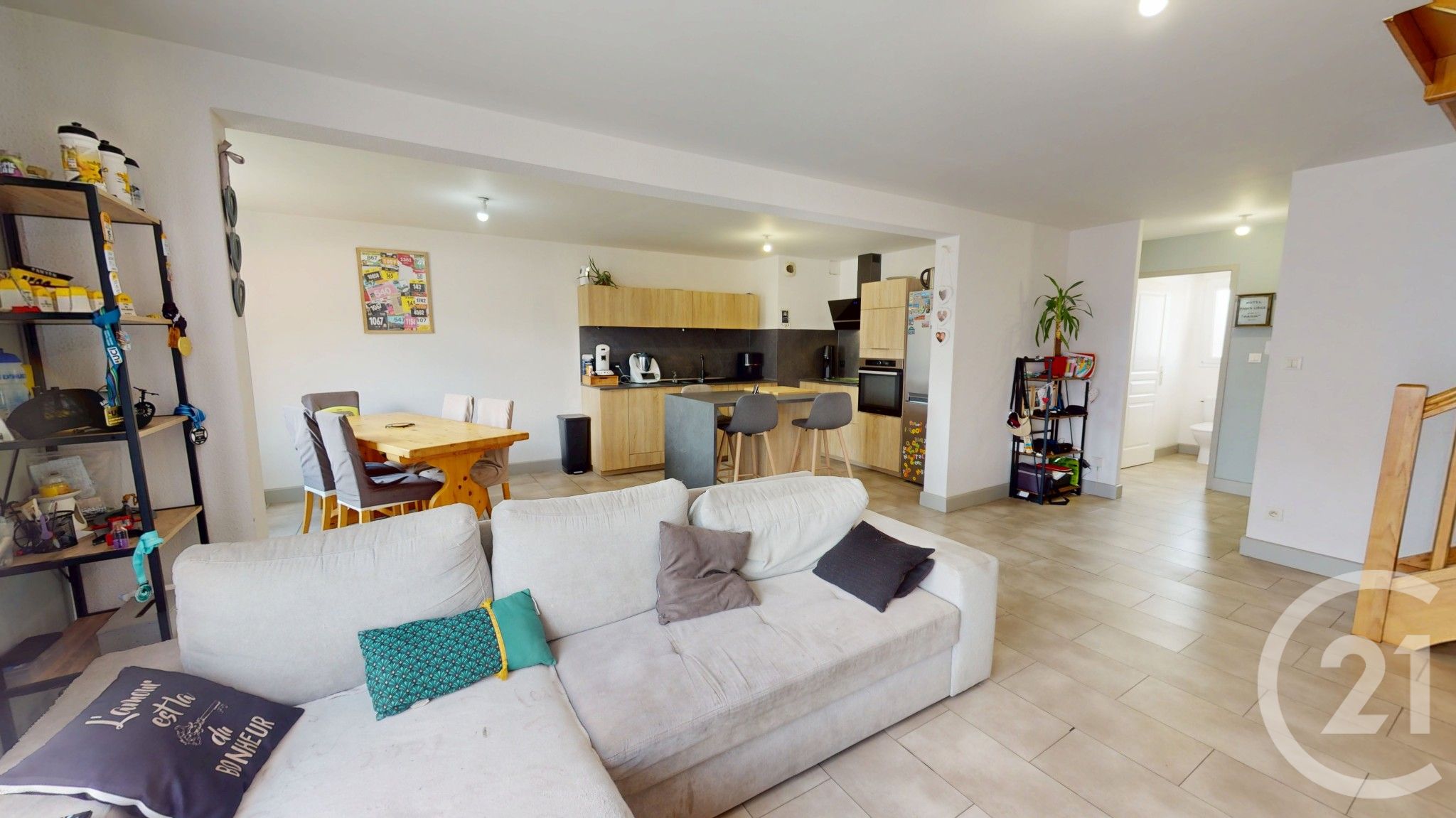 Appartement F5 à vendre - 5 pièces - 106.0 m2 - DOUBS - 25 - FRANCHE-COMTE - Century 21 Avenir Immobilier — 7