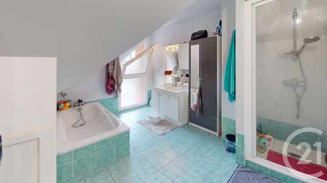 Appartement F5 à vendre - 5 pièces - 106.0 m2 - DOUBS - 25 - FRANCHE-COMTE - Century 21 Avenir Immobilier