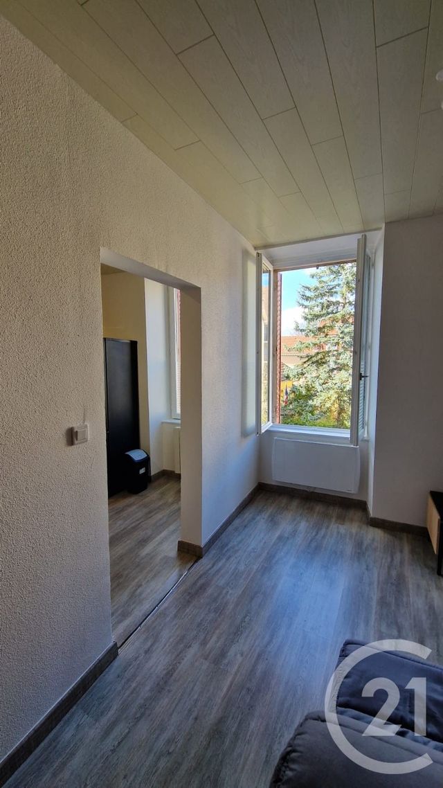 Appartement F1 bis à louer - 2 pièces - 32.18 m2 - PONTARLIER - 25 - FRANCHE-COMTE - Century 21 Avenir Immobilier