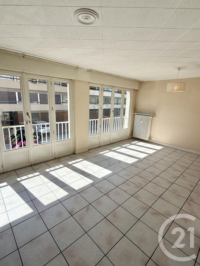 Appartement F2 à vendre - 3 pièces - 72.0 m2 - PONTARLIER - 25 - FRANCHE-COMTE - Century 21 Avenir Immobilier