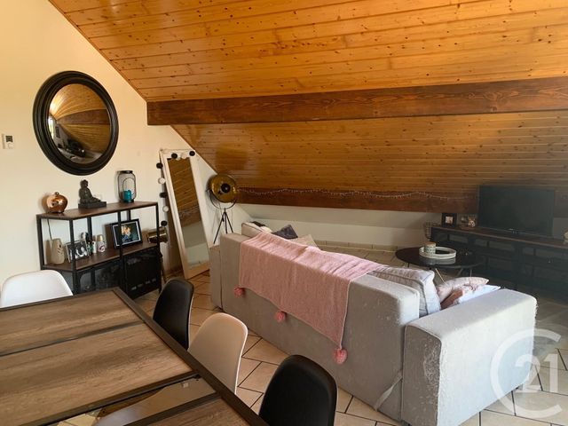 Appartement F2 à louer - 2 pièces - 45.0 m2 - LA RIVIERE DRUGEON - 25 - FRANCHE-COMTE - Century 21 Avenir Immobilier