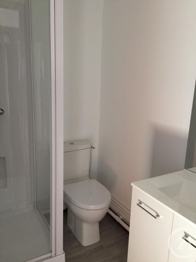 Appartement Studio à louer - 1 pièce - 25.0 m2 - PONTARLIER - 25 - FRANCHE-COMTE - Century 21 Avenir Immobilier