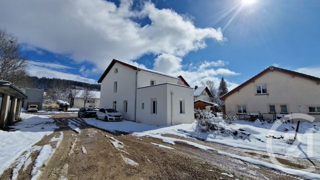 Appartement Duplex à louer - 4 pièces - 90.0 m2 - PONTARLIER - 25 - FRANCHE-COMTE - Century 21 Avenir Immobilier