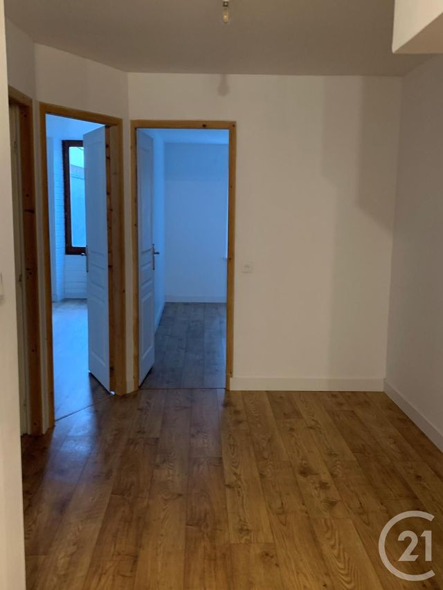 Appartement F3 à louer - 3 pièces - 87.0 m2 - PONTARLIER - 25 - FRANCHE-COMTE - Century 21 Avenir Immobilier