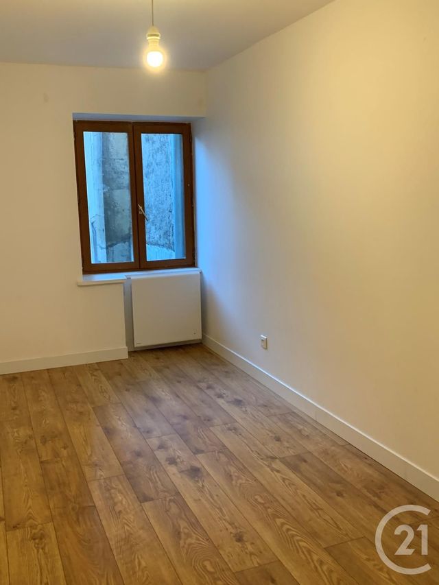 Appartement F3 à louer - 3 pièces - 87.0 m2 - PONTARLIER - 25 - FRANCHE-COMTE - Century 21 Avenir Immobilier