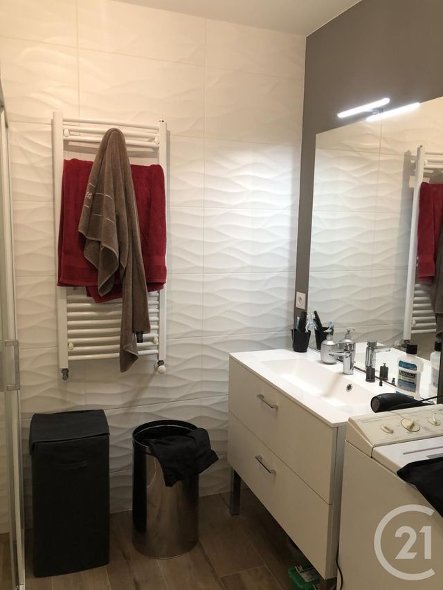 Appartement T2 à louer - 2 pièces - 46.95 m2 - PONTARLIER - 25 - FRANCHE-COMTE - Century 21 Avenir Immobilier