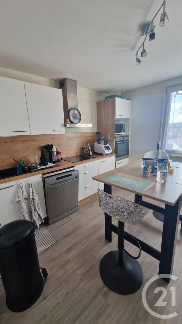 Appartement F3 à louer - 3 pièces - 69.0 m2 - PONTARLIER - 25 - FRANCHE-COMTE - Century 21 Avenir Immobilier