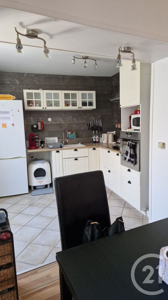 Appartement F2 à louer - 2 pièces - 48.04 m2 - PONTARLIER - 25 - FRANCHE-COMTE - Century 21 Avenir Immobilier