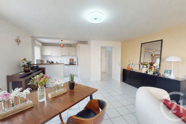 Appartement F2 à louer - 2 pièces - 55.73 m2 - PONTARLIER - 25 - FRANCHE-COMTE - Century 21 Avenir Immobilier
