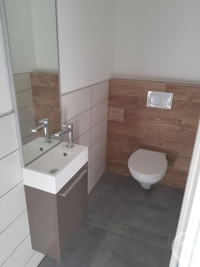 Appartement F3 à louer - 3 pièces - 87.21 m2 - OYE ET PALLET - 25 - FRANCHE-COMTE - Century 21 Avenir Immobilier