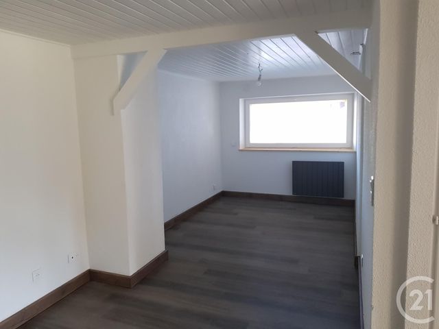Appartement F3 à louer - 3 pièces - 87.21 m2 - OYE ET PALLET - 25 - FRANCHE-COMTE - Century 21 Avenir Immobilier