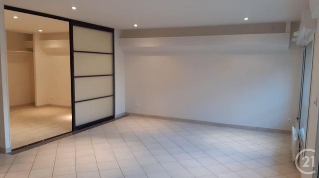 Appartement F2 à louer - 2 pièces - 65.0 m2 - PONTARLIER - 25 - FRANCHE-COMTE - Century 21 Avenir Immobilier