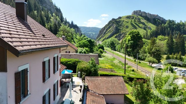 maison à vendre - 14 pièces - 280.0 m2 - LA CLUSE ET MIJOUX - 25 - FRANCHE-COMTE - Century 21 Avenir Immobilier