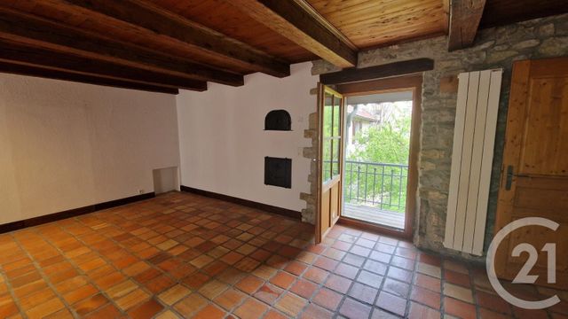 Appartement F1 bis à louer - 2 pièces - 61.14 m2 - PONTARLIER - 25 - FRANCHE-COMTE - Century 21 Avenir Immobilier
