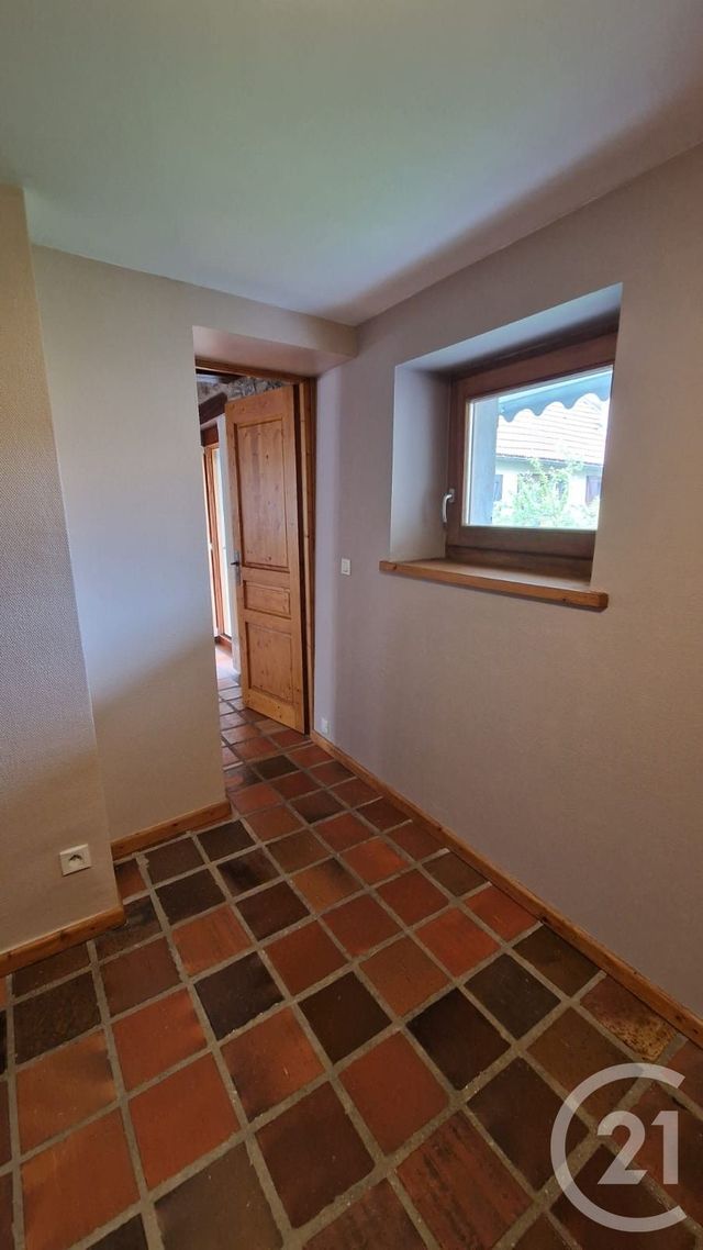 Appartement F1 bis à louer - 2 pièces - 61.14 m2 - PONTARLIER - 25 - FRANCHE-COMTE - Century 21 Avenir Immobilier