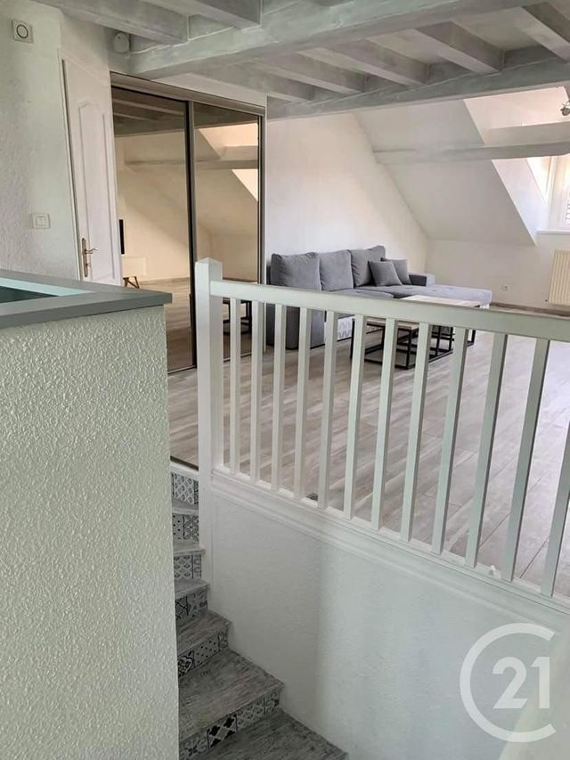 Appartement Duplex à louer - 2 pièces - 58.46 m2 - PONTARLIER - 25 - FRANCHE-COMTE - Century 21 Avenir Immobilier