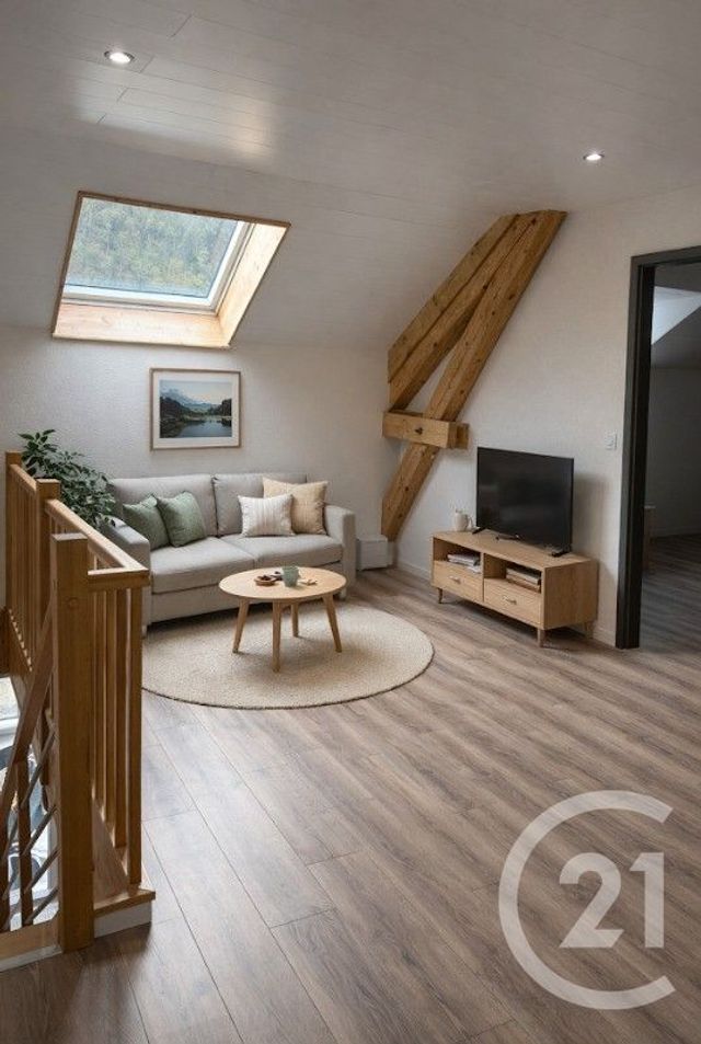 Appartement T4 à vendre - 4 pièces - 77.0 m2 - LA CLUSE ET MIJOUX - 25 - FRANCHE-COMTE - Century 21 Avenir Immobilier