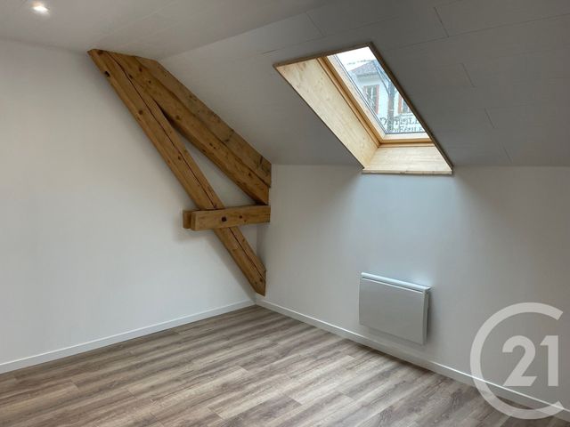 Appartement T4 à vendre - 4 pièces - 77.0 m2 - LA CLUSE ET MIJOUX - 25 - FRANCHE-COMTE - Century 21 Avenir Immobilier