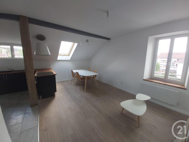 Appartement F2 à louer - 2 pièces - 46.9 m2 - PONTARLIER - 25 - FRANCHE-COMTE - Century 21 Avenir Immobilier