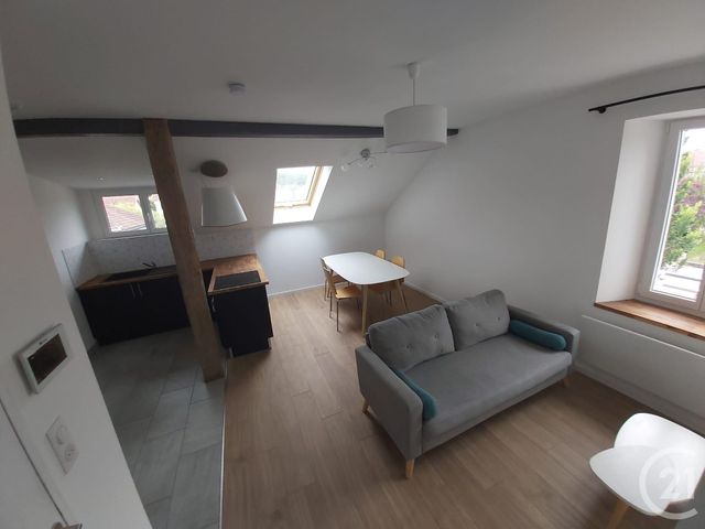 Appartement F2 à louer - 2 pièces - 46.9 m2 - PONTARLIER - 25 - FRANCHE-COMTE - Century 21 Avenir Immobilier