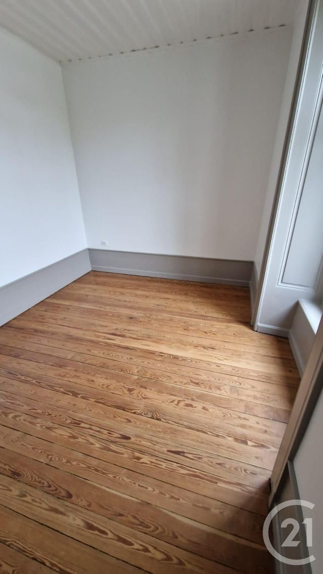 Appartement F3 à louer - 3 pièces - 60.0 m2 - PONTARLIER - 25 - FRANCHE-COMTE - Century 21 Avenir Immobilier