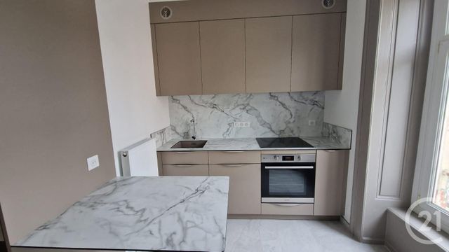 Appartement F3 à louer - 3 pièces - 60.0 m2 - PONTARLIER - 25 - FRANCHE-COMTE - Century 21 Avenir Immobilier