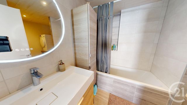 Appartement F4 à vendre - 4 pièces - 76.21 m2 - SOMBACOUR - 25 - FRANCHE-COMTE - Century 21 Avenir Immobilier