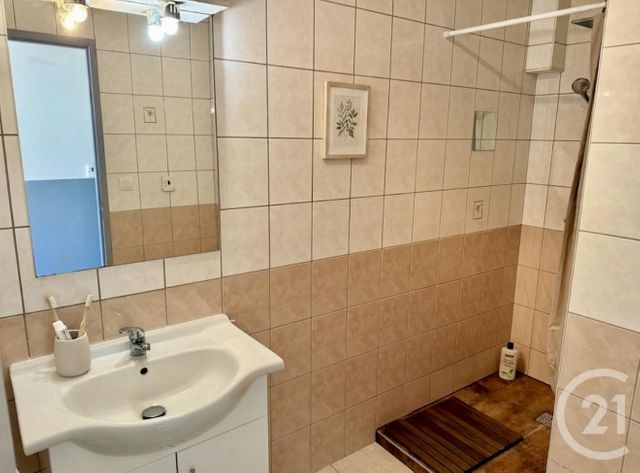 Appartement F3 à vendre - 3 pièces - 56.53 m2 - PONTARLIER - 25 - FRANCHE-COMTE - Century 21 Avenir Immobilier