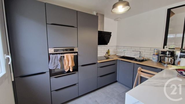 Appartement F4 à louer - 4 pièces - 88.63 m2 - PONTARLIER - 25 - FRANCHE-COMTE - Century 21 Avenir Immobilier