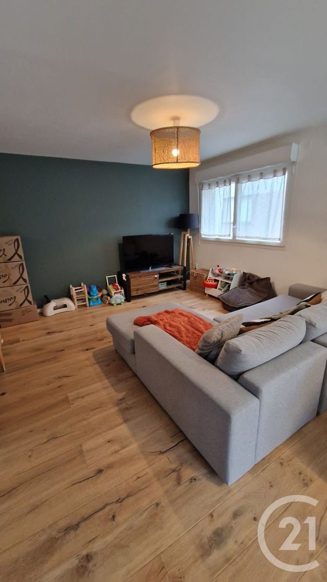 Appartement F4 à louer - 4 pièces - 88.63 m2 - PONTARLIER - 25 - FRANCHE-COMTE - Century 21 Avenir Immobilier