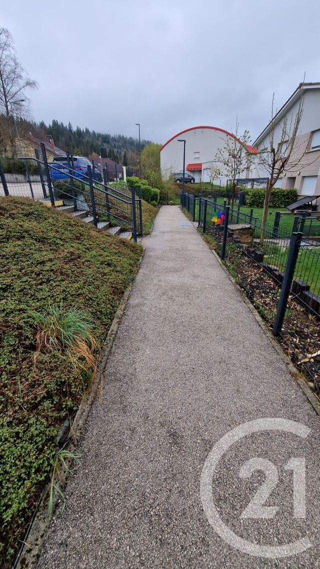 Appartement F4 à louer - 4 pièces - 88.63 m2 - PONTARLIER - 25 - FRANCHE-COMTE - Century 21 Avenir Immobilier