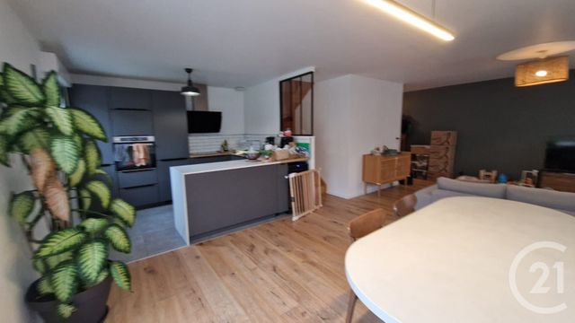 Appartement F4 à louer - 4 pièces - 88.63 m2 - PONTARLIER - 25 - FRANCHE-COMTE - Century 21 Avenir Immobilier