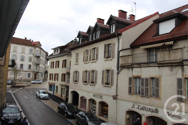 Appartement T2 à louer - 2 pièces - 57.93 m2 - PONTARLIER - 25 - FRANCHE-COMTE - Century 21 Avenir Immobilier