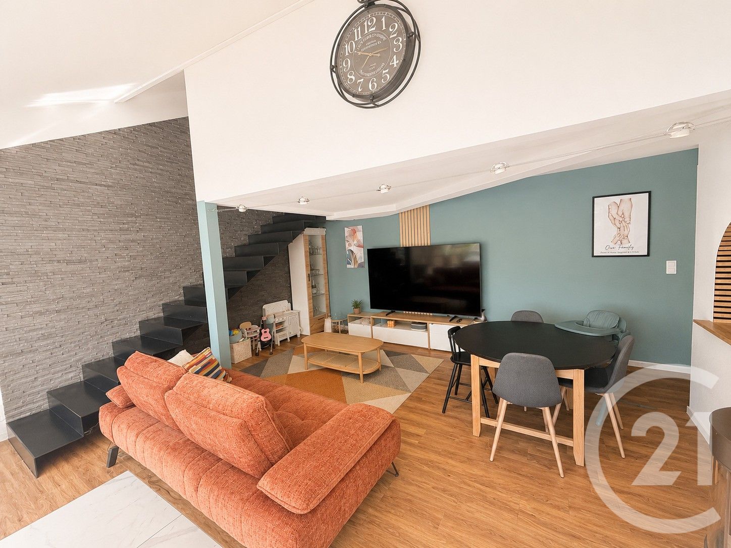 Appartement à vendre - 4 pièces - 105.0 m2 - DOMMARTIN - 25 - FRANCHE-COMTE - Century 21 Avenir Immobilier — 4